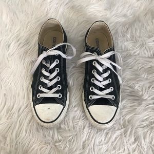 Black Converse